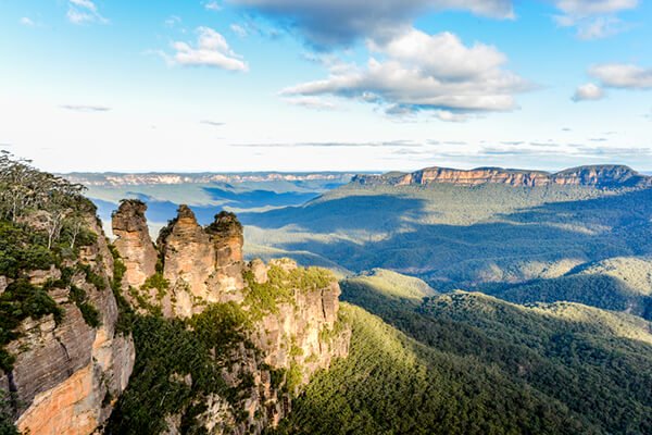 Valentine’s Day ideas in Sydney, IMAGE sydney valentines day blue mountains, The Three Sisters at the Blue Mountains